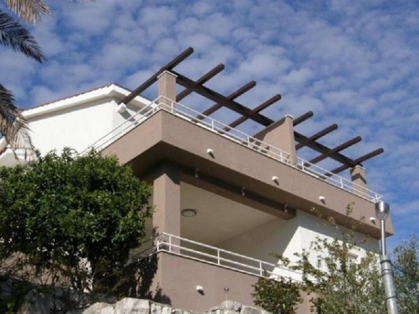 Apartments Ljubi Vinišće エクステリア 写真
