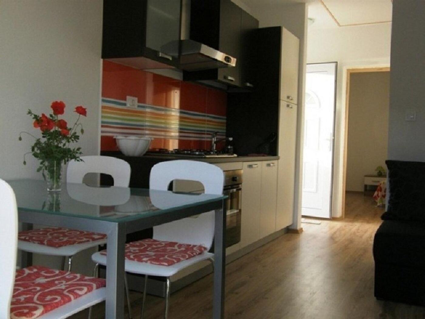 Apartments Ljubi Vinišće エクステリア 写真