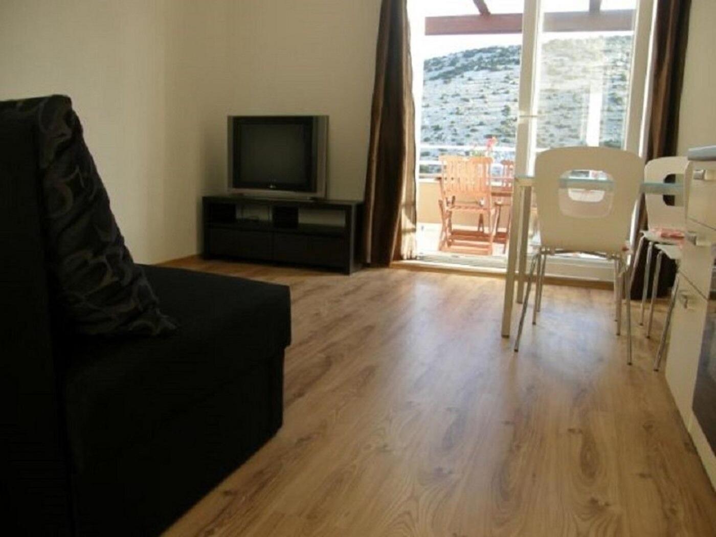 Apartments Ljubi Vinišće エクステリア 写真